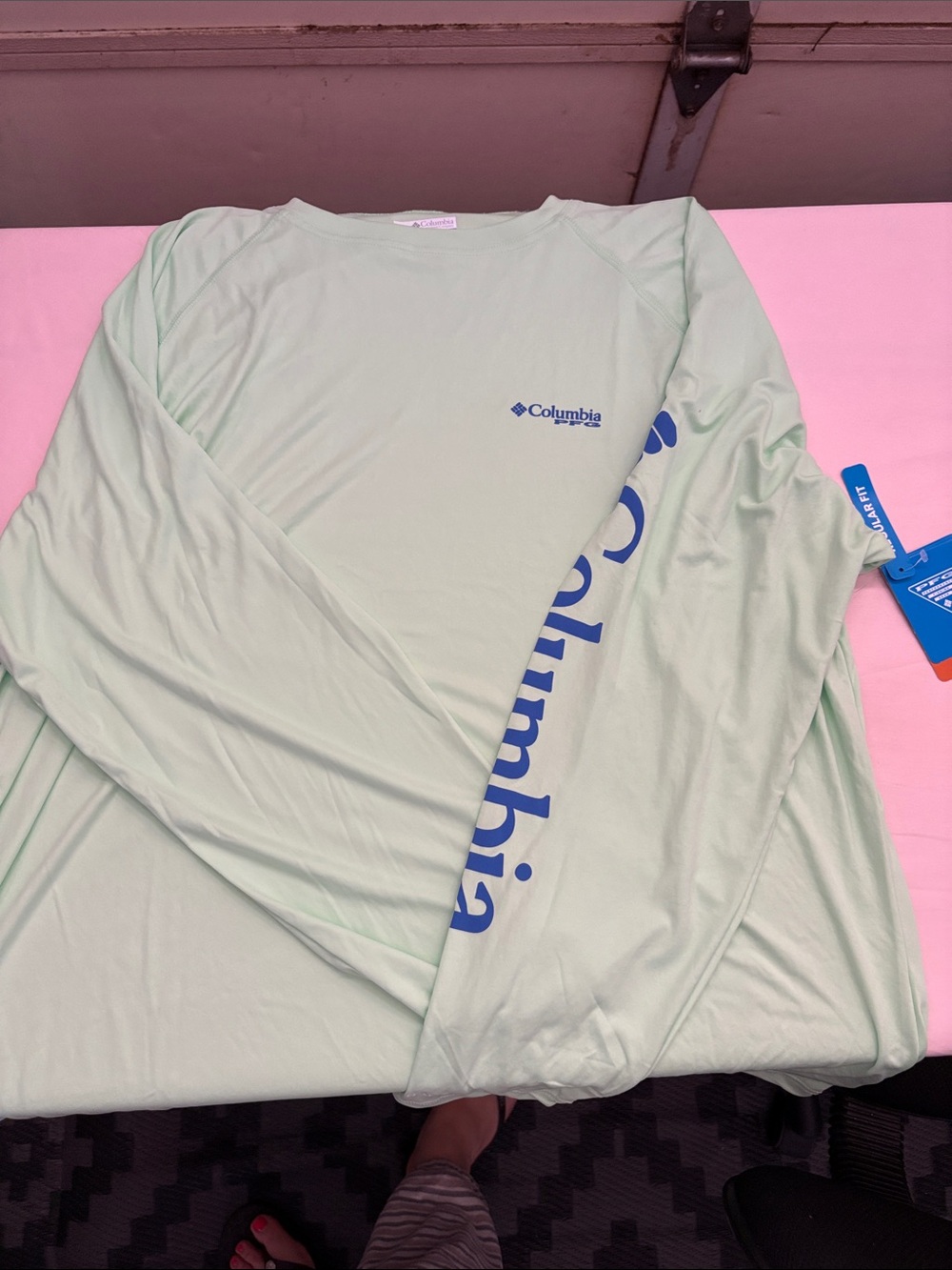 Columbia Women's Long Sleeve Swim Shirt in Mint with Blue Logo
